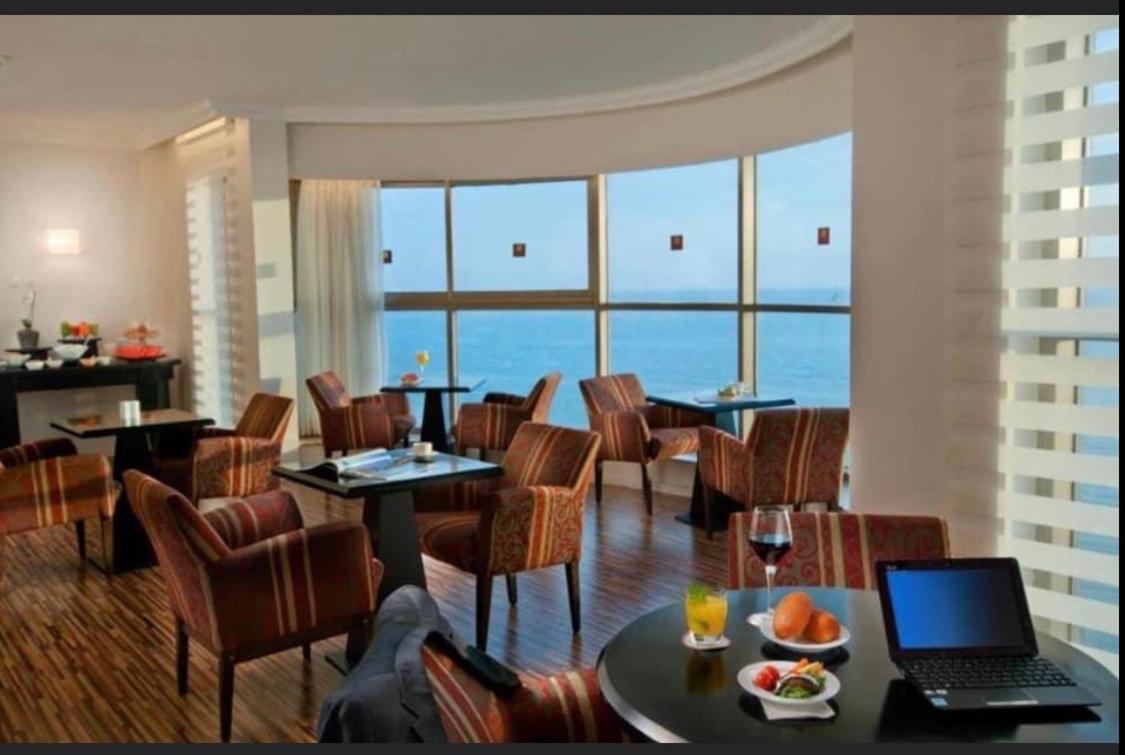 الشقق الفندقية حيفافي  Almog Tower المظهر الخارجي الصورة