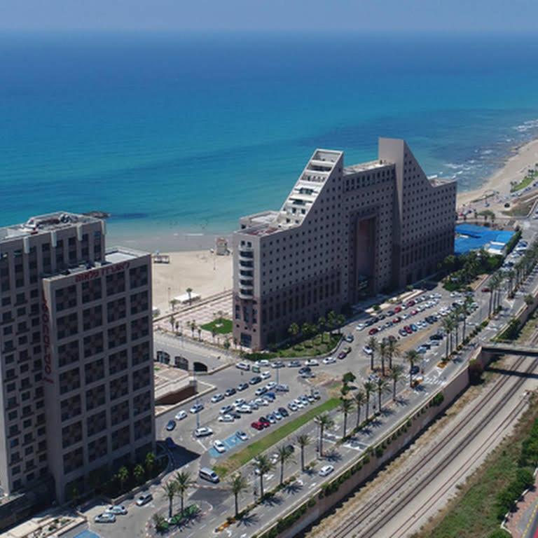 الشقق الفندقية حيفافي  Almog Tower المظهر الخارجي الصورة