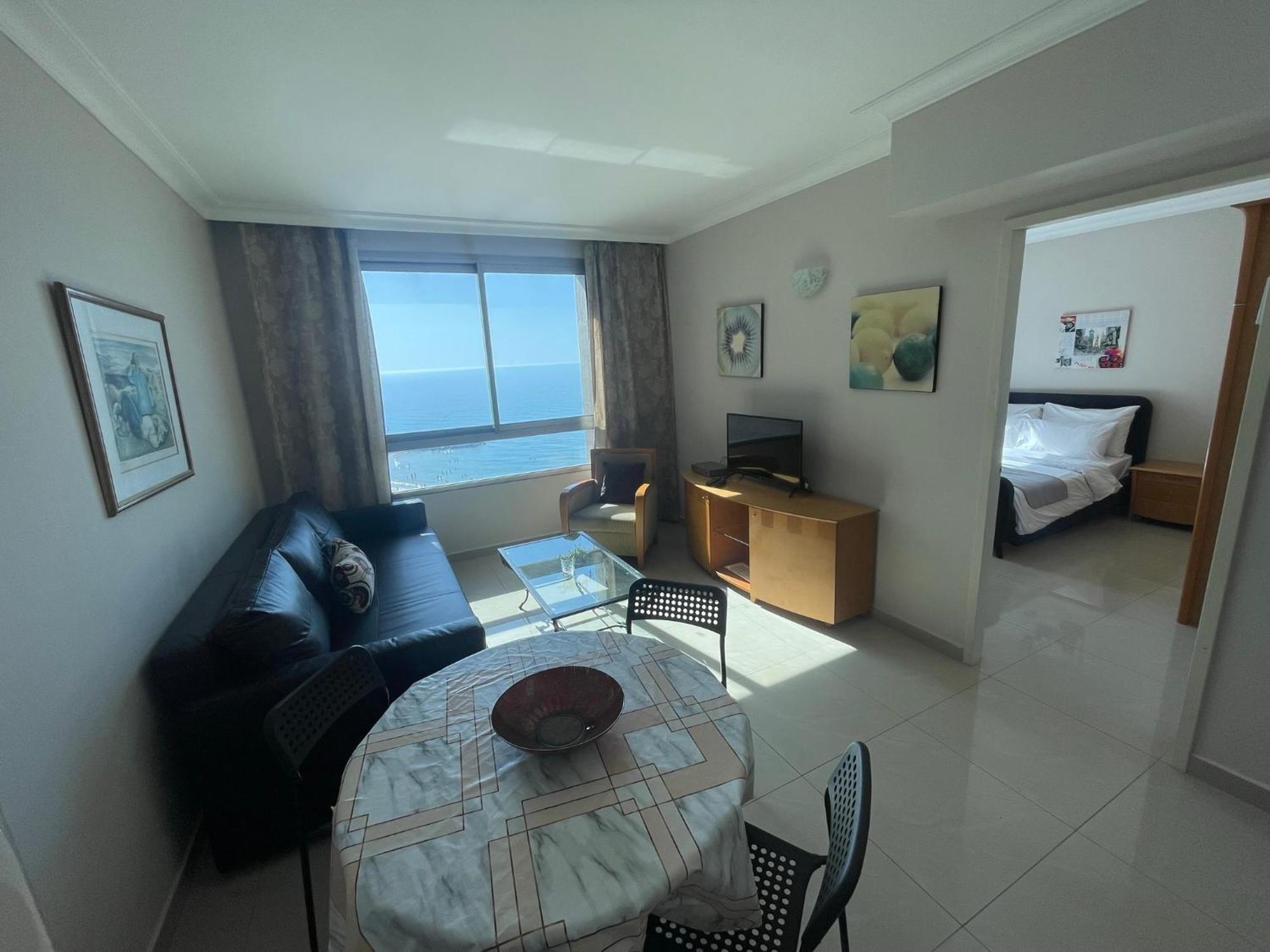 الشقق الفندقية حيفافي  Almog Tower المظهر الخارجي الصورة
