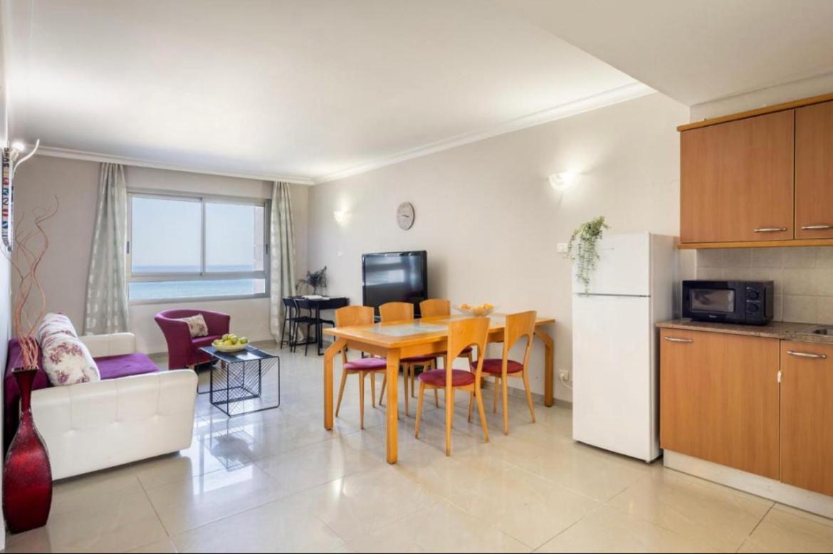 الشقق الفندقية حيفافي  Almog Tower المظهر الخارجي الصورة